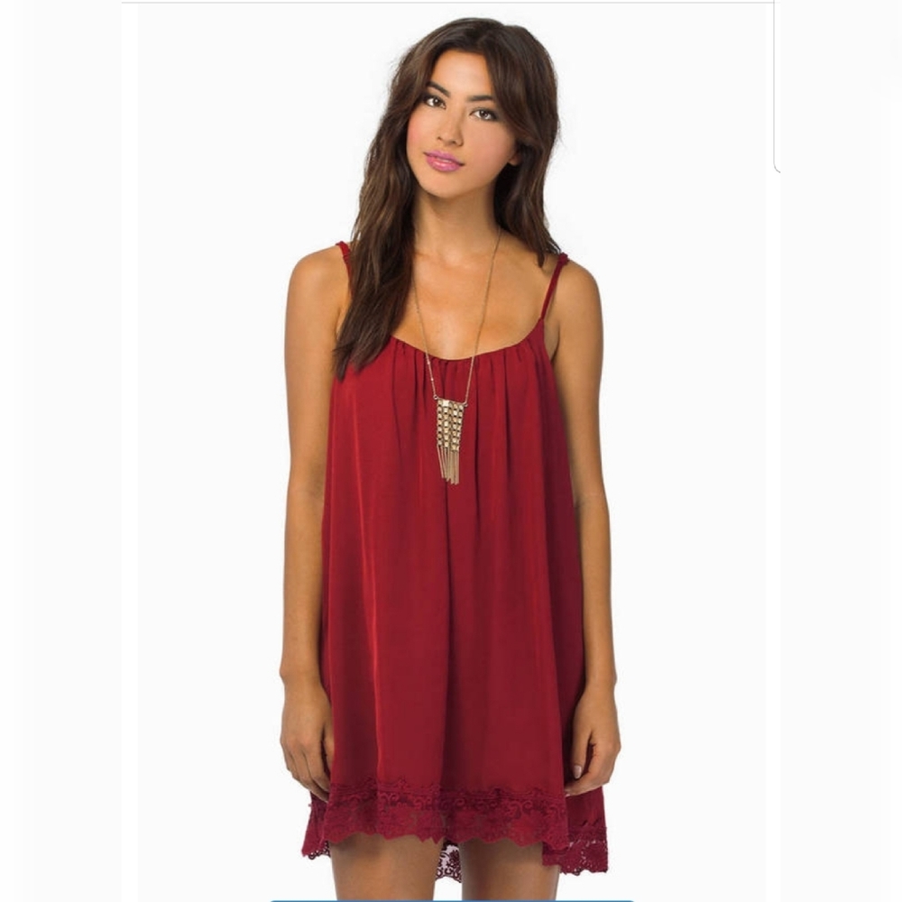 Tobi xs Burgundy spaghetti strap shift dress